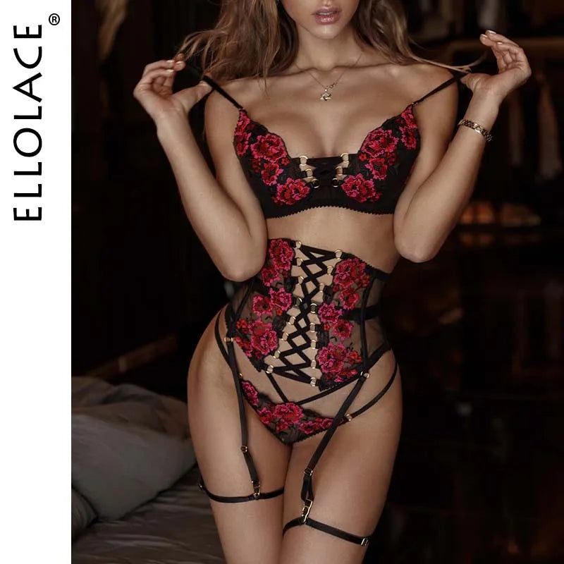 Whuta Lingerie Set