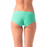 Mintgröna lågmidjade shorts med smal passform i mjukt tyg.