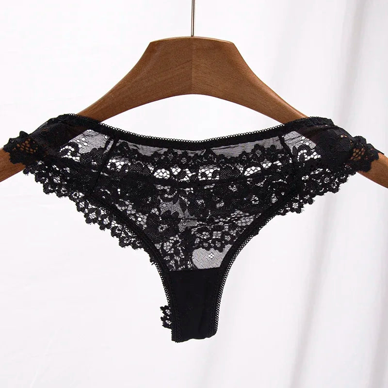 Luxe Lace Black Panties - Seductive Elegance