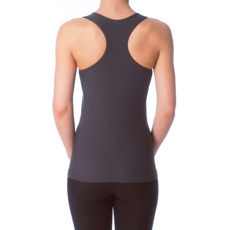 Svart stilren bh-top i ventilerande luftsilke med racerback och justerbara axelband.