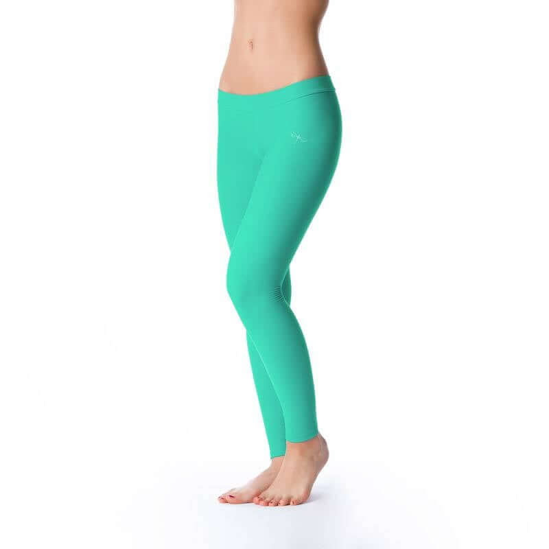 Mintgröna leggings med smal passform och hög midja i mjukt material.