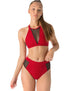 Röd sport-bikini med svart mesh i mitten och på sidor, hög midja och halterneck-design.
